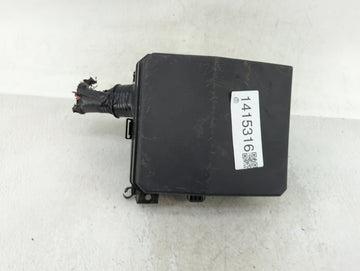 2012-2017 Mitsubishi Rvr Fusebox Fuse Box Panel Relay Module Fits Fits 2012 2013 2014 2015 2016 2017 OEM Used Auto Parts - O