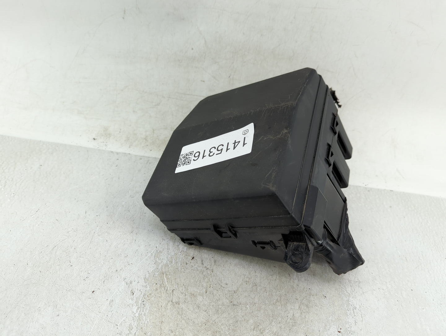 2012-2017 Mitsubishi Rvr Fusebox Fuse Box Panel Relay Module Fits Fits 2012 2013 2014 2015 2016 2017 OEM Used Auto Parts - O