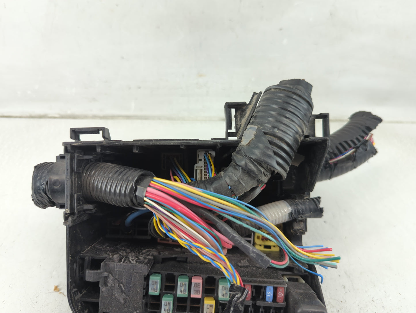 2019-2022 Nissan Altima Fusebox Fuse Box Panel Relay Module P/N:9HJ0A Fits Fits 2019 2020 2021 2022 OEM Used Auto Parts - Oe