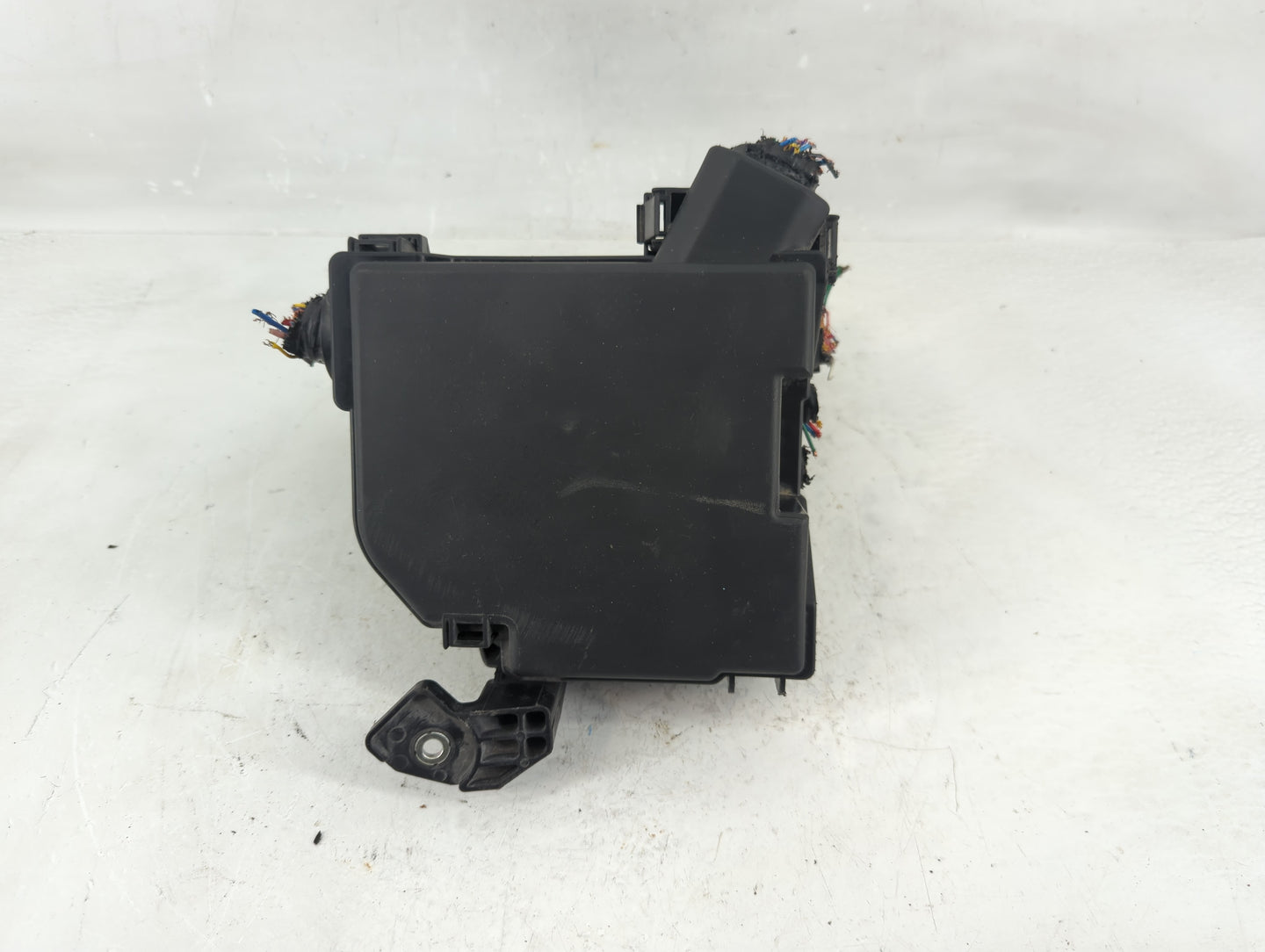 2019-2022 Nissan Altima Fusebox Fuse Box Panel Relay Module Fits Fits 2019 2020 2021 2022 OEM Used Auto Parts - Oemusedautop