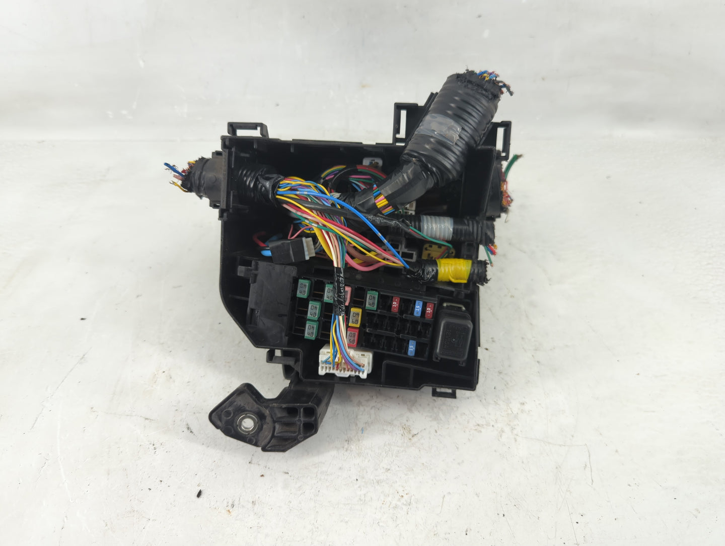 2019-2022 Nissan Altima Fusebox Fuse Box Panel Relay Module Fits Fits 2019 2020 2021 2022 OEM Used Auto Parts - Oemusedautop