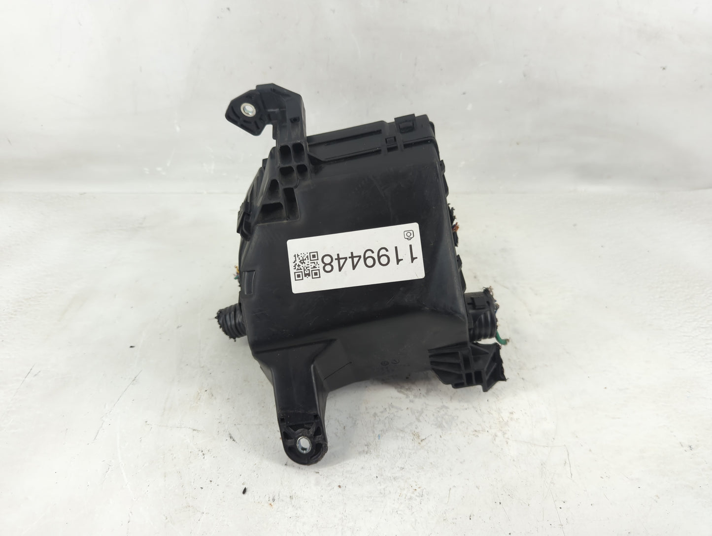 2019-2022 Nissan Altima Fusebox Fuse Box Panel Relay Module Fits Fits 2019 2020 2021 2022 OEM Used Auto Parts - Oemusedautop