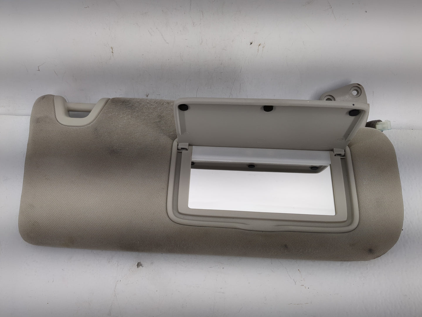 2021-2022 Nissan Altima Sun Visor Shade Replacement Passenger Right Mirror Fits Fits 2021 2022 OEM Used Auto Parts - Oemused