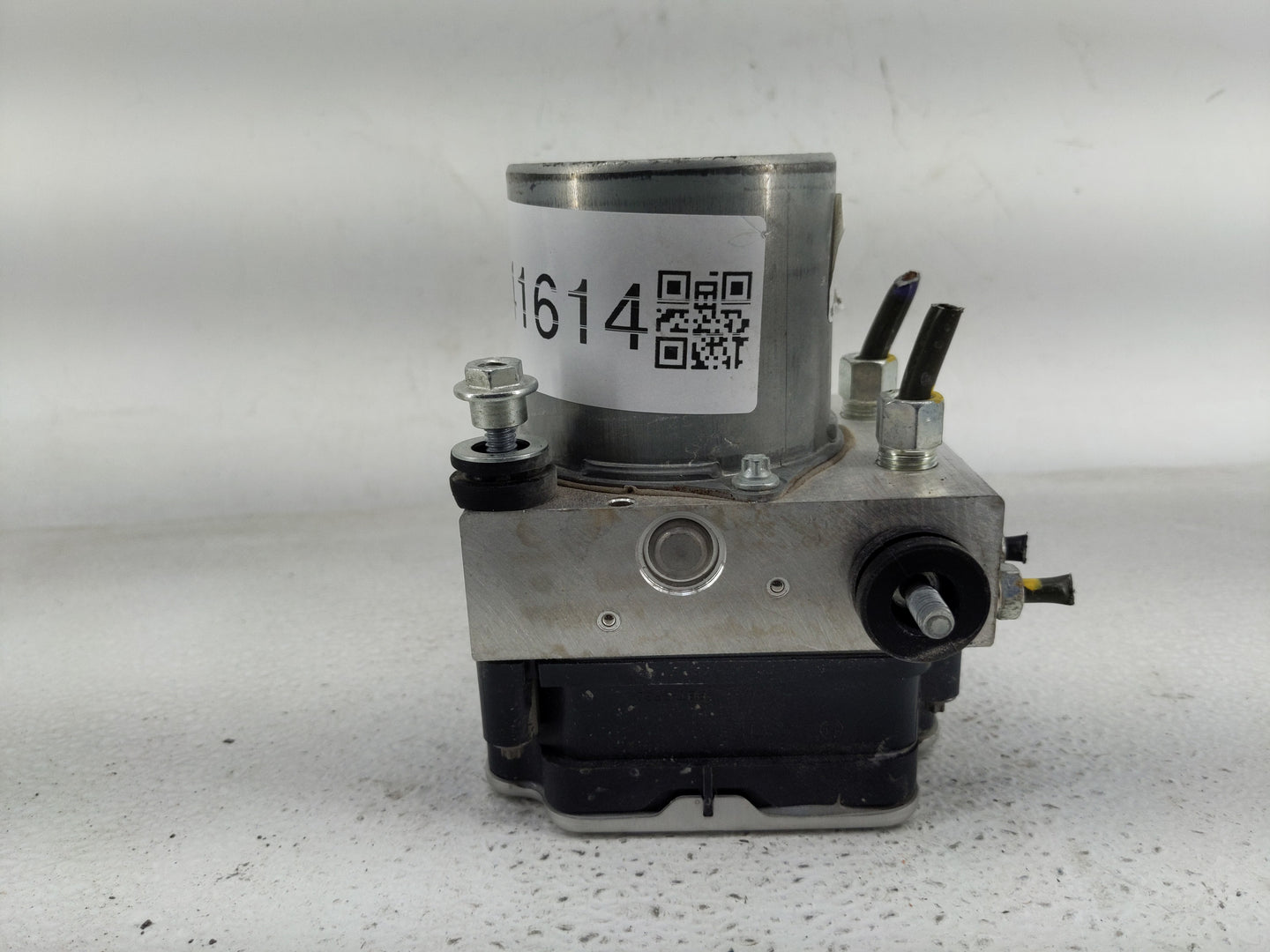 2024 Nissan Altima ABS Pump Control Module Replacement P/N:231027/1/2563 970 298, 47660 6AL0A Fits OEM Used Auto Parts - Oem