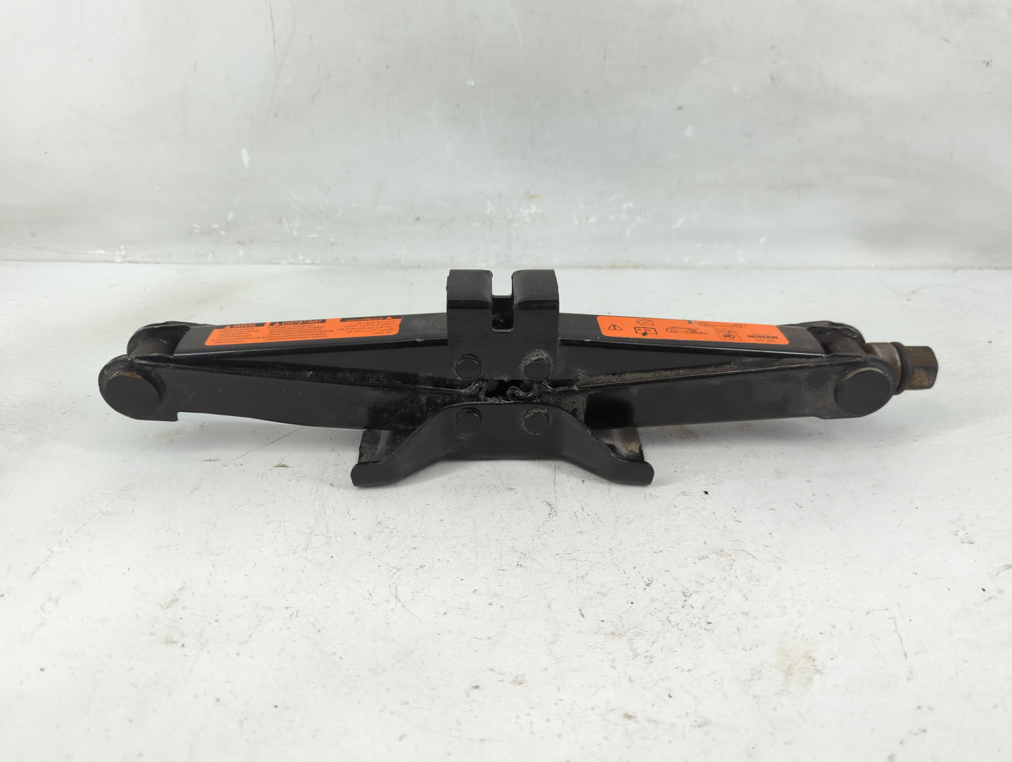 2024 Nissan Altima Spare Scissor Car Jack 1241664 - Oemusedautoparts1.com