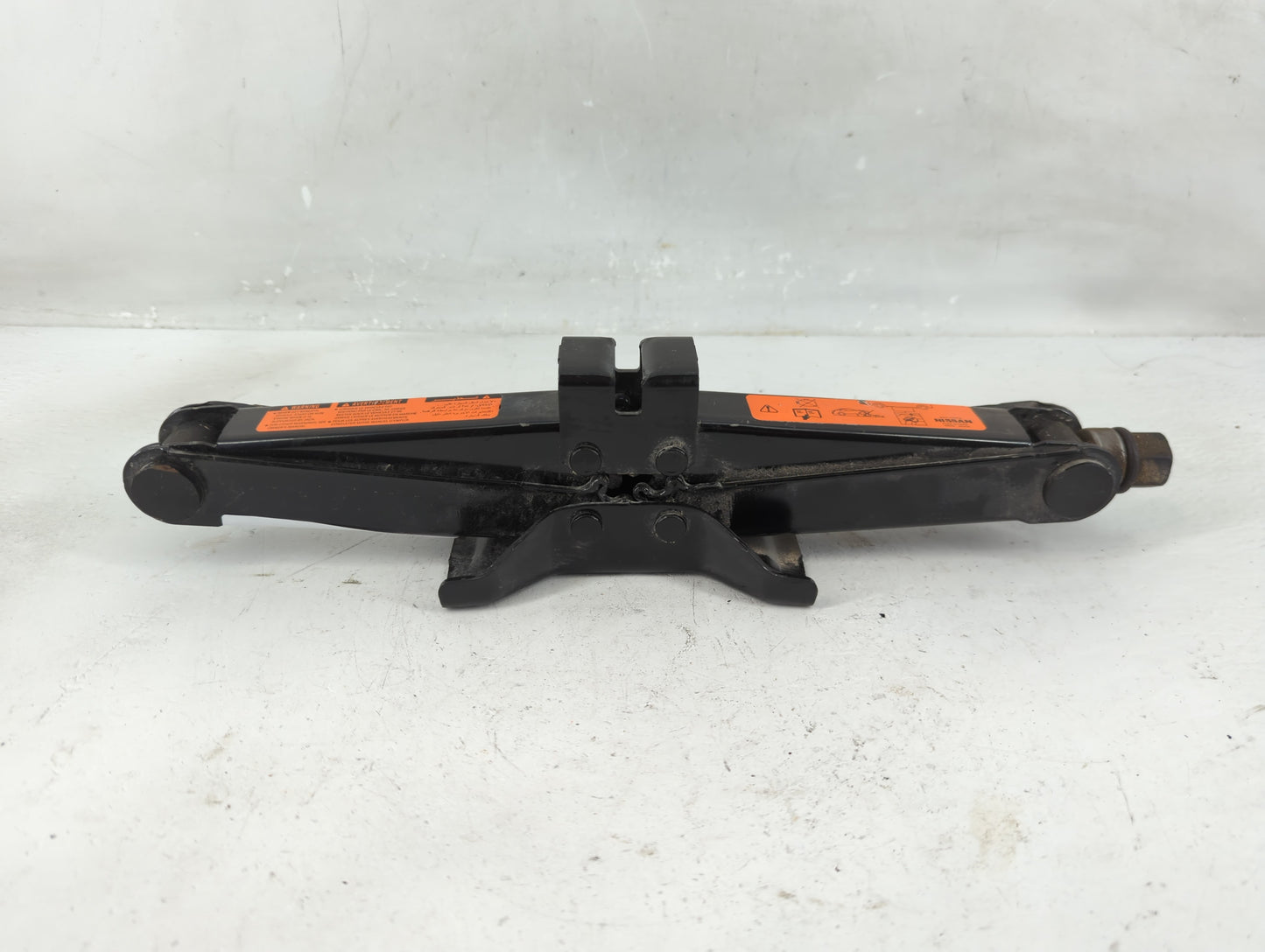 2024 Nissan Altima Spare Scissor Car Jack 1241664 - Oemusedautoparts1.com