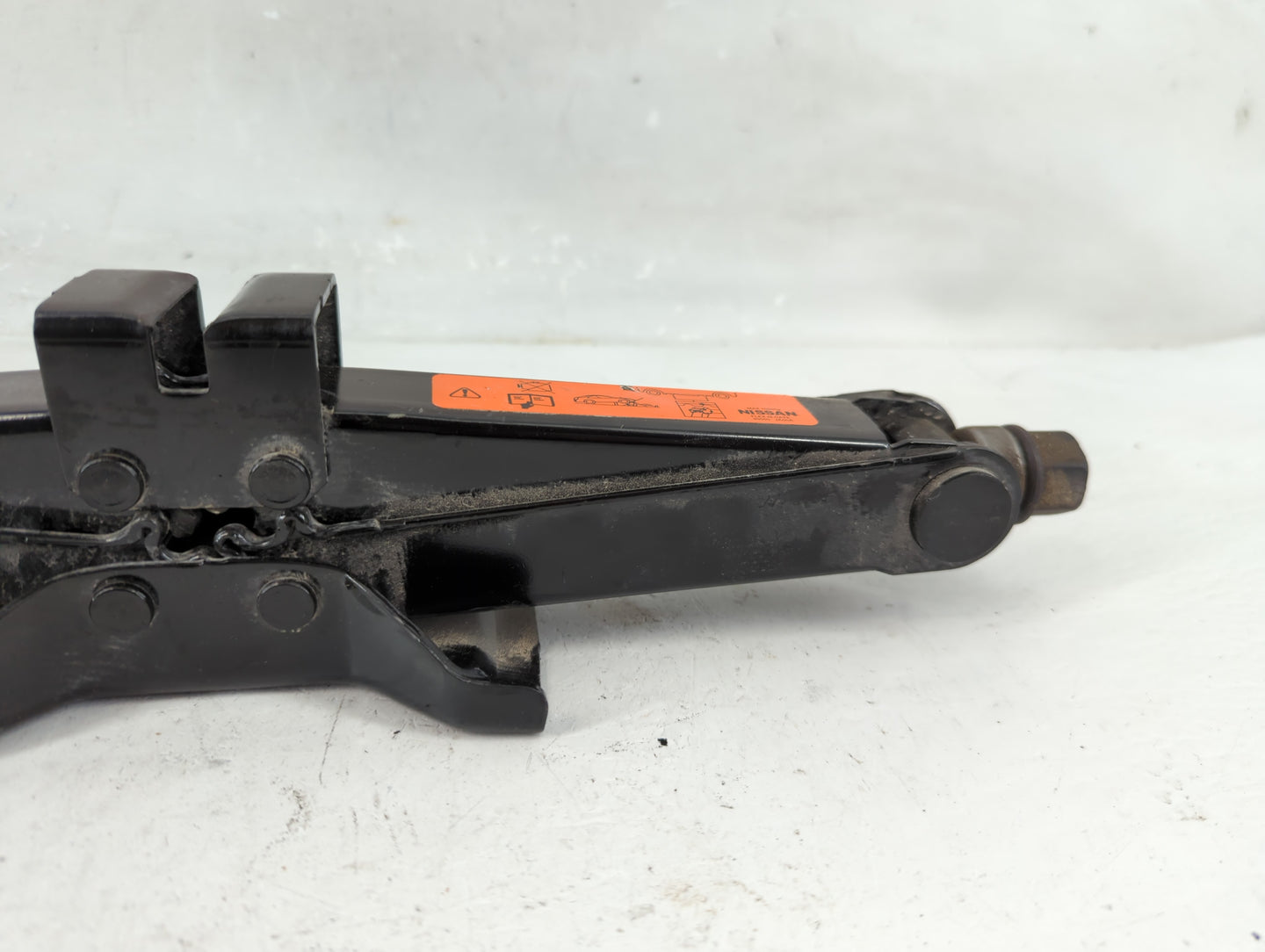 2024 Nissan Altima Spare Scissor Car Jack 1241664 - Oemusedautoparts1.com