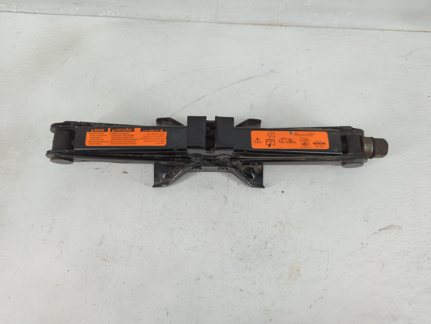 2024 Nissan Altima Spare Scissor Car Jack - Oemusedautoparts1.com