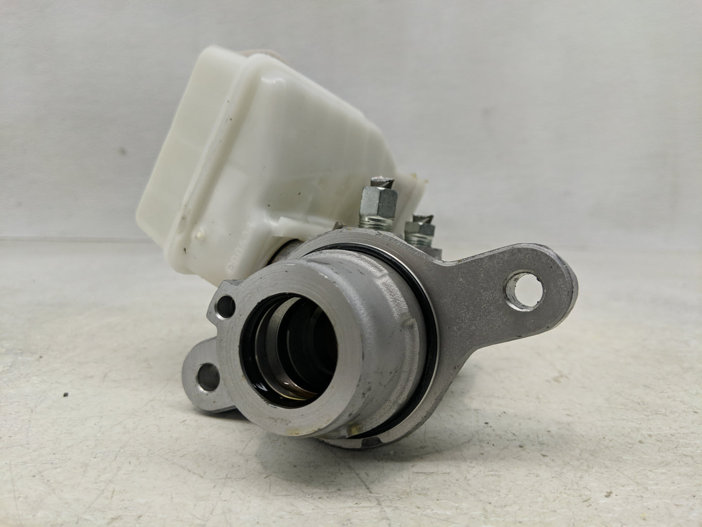 2019-2022 Nissan Altima Brake Master Cylinder 1311446 - Oemusedautoparts1.com