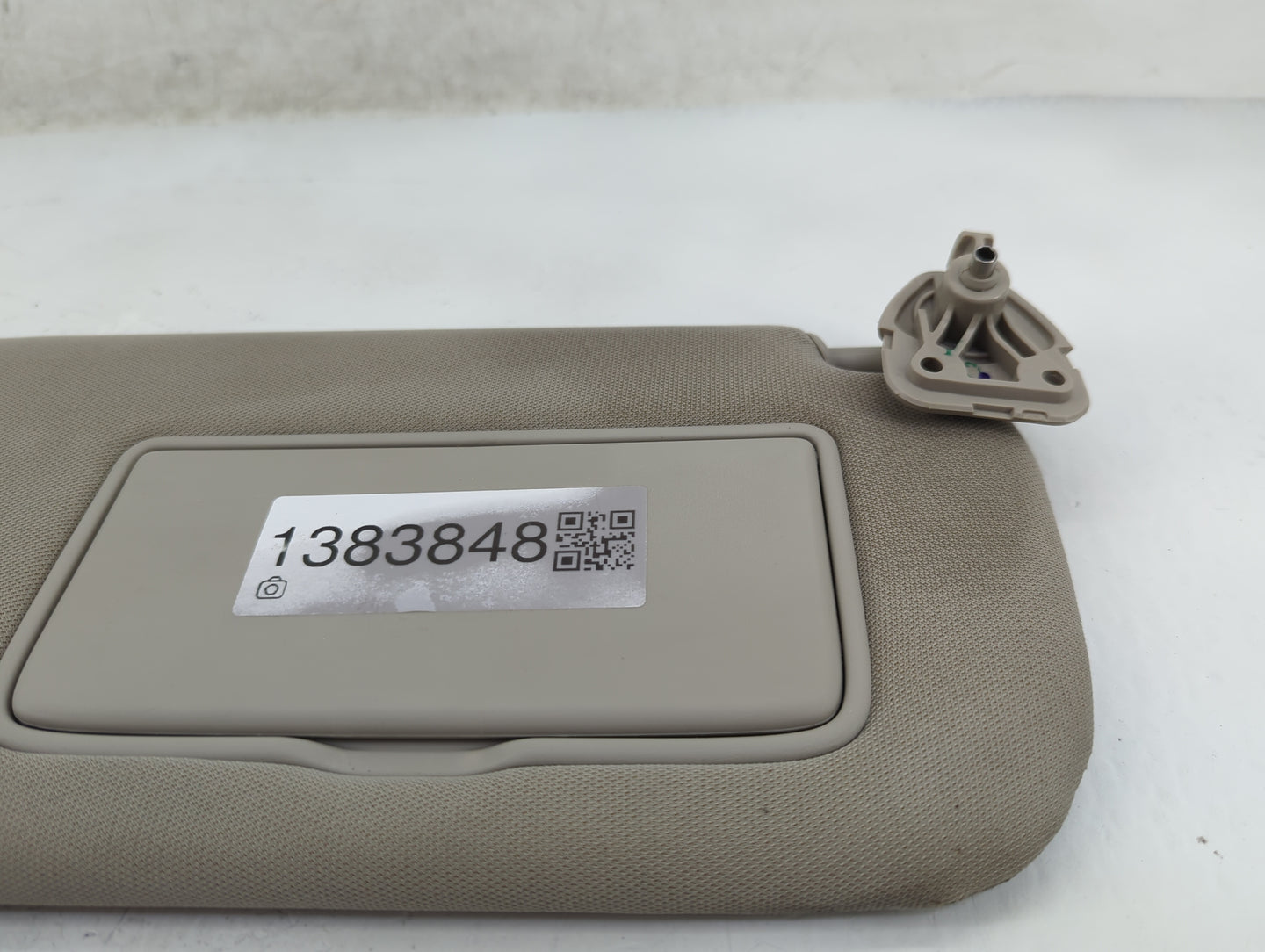 2024 Nissan Altima Sun Visor Shade Replacement Passenger Right Mirror Fits OEM Used Auto Parts - Oemusedautoparts1.com