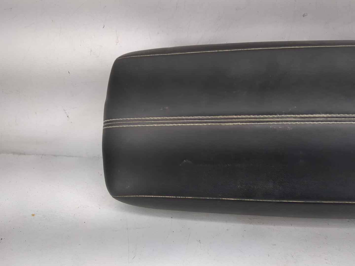 2019-2022 Nissan Altima Center Console Armrest Cover Lid P/N:969206CA0A Fits Fits 2019 2020 2021 2022 OEM Used Auto Parts - 