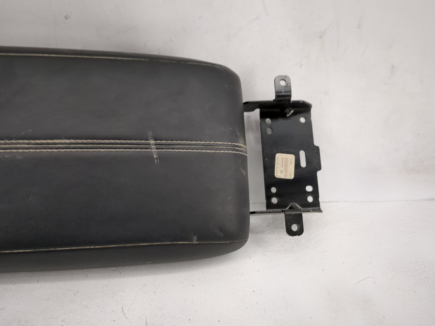 2019-2022 Nissan Altima Center Console Armrest Cover Lid P/N:969206CA0A Fits Fits 2019 2020 2021 2022 OEM Used Auto Parts - 