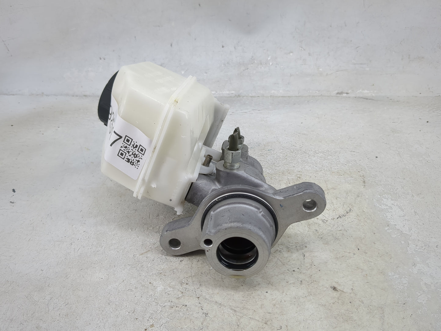 2019-2022 Nissan Altima Brake Master Cylinder 1492517 - Oemusedautoparts1.com