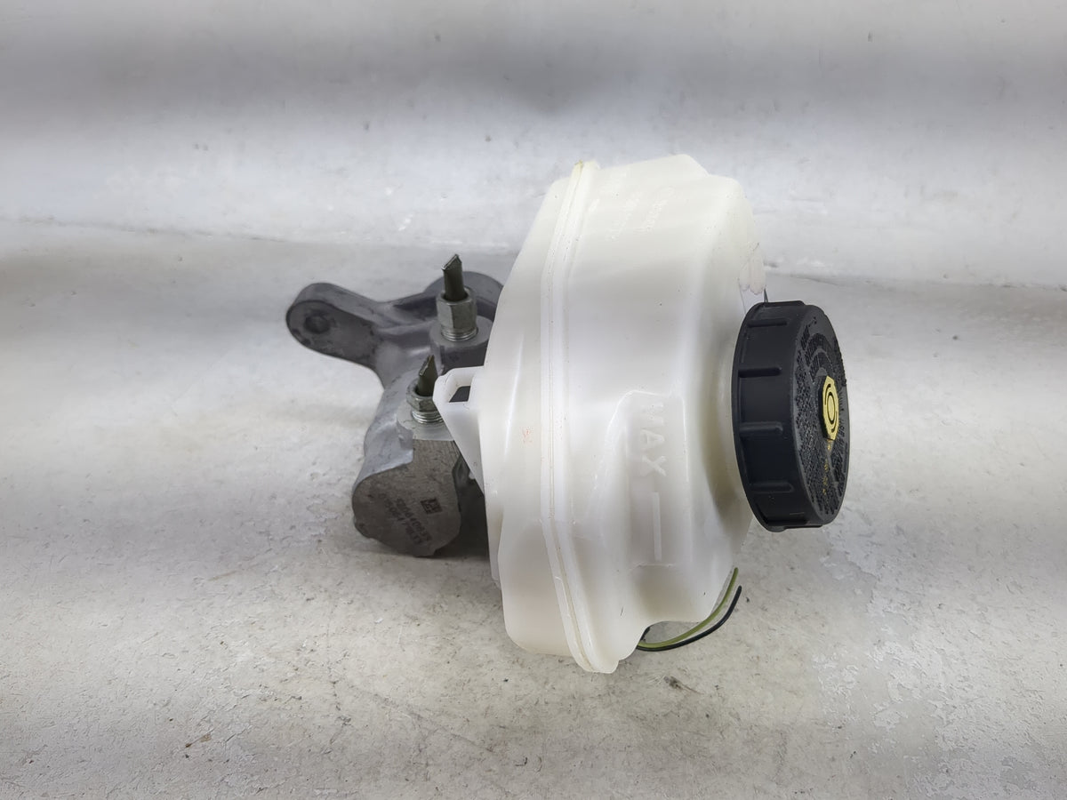 2019-2022 Nissan Altima Brake Master Cylinder 1492517 - Oemusedautoparts1.com