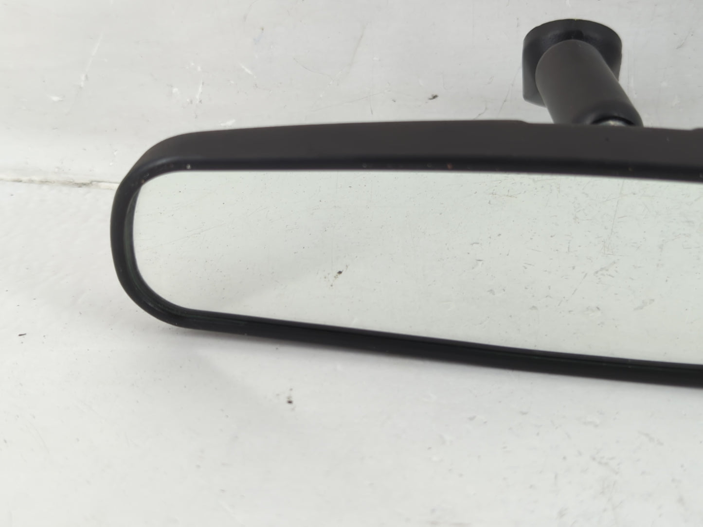 2024 Nissan Frontier Interior Rear View Mirror Replacement OEM P/N:E8011681 Fits OEM Used Auto Parts - Oemusedautoparts1.com