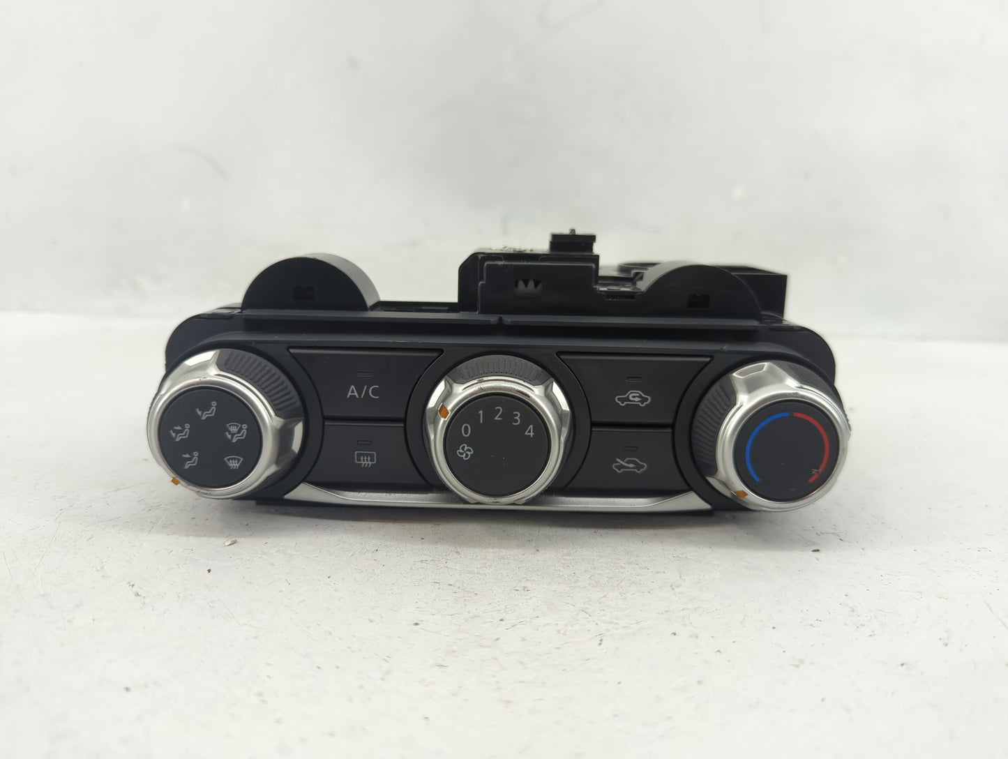 2024 Nissan Kicks Climate Control Module Temperature AC/Heater Replacement Fits OEM Used Auto Parts - Oemusedautoparts1.com