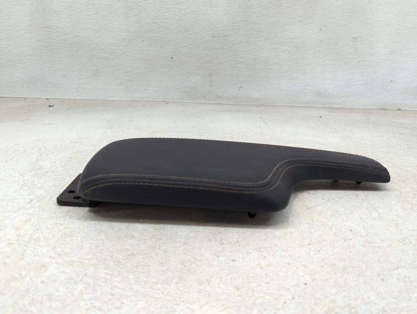 2024 Nissan Kicks Center Console Armrest Cover Lid Fits OEM Used Auto Parts - Oemusedautoparts1.com