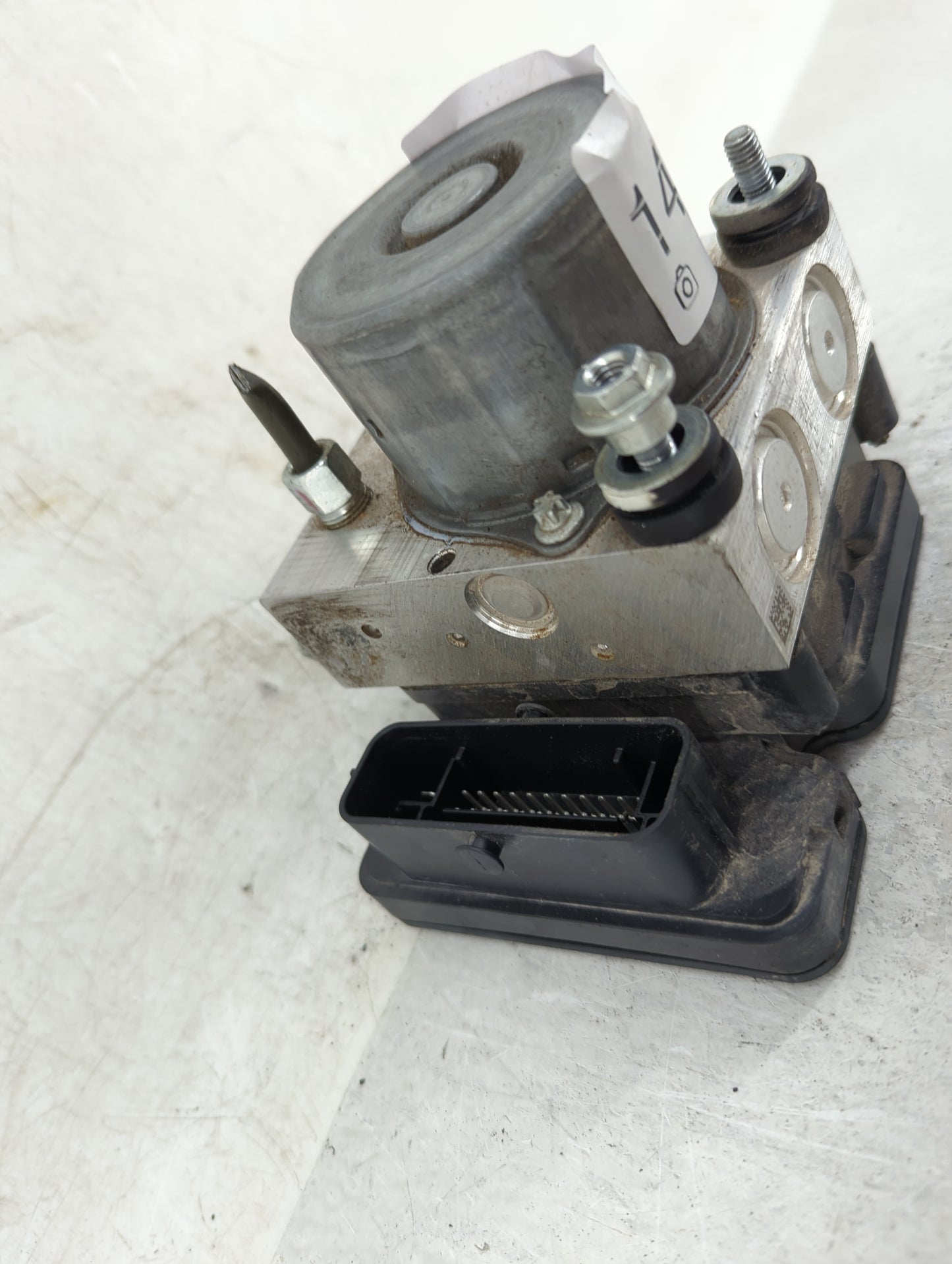 2021 Nissan Kicks ABS Pump Control Module Replacement P/N:47660 5R00A 970 294, 0 265 294, 0265956610 Fits OEM Used Auto Part