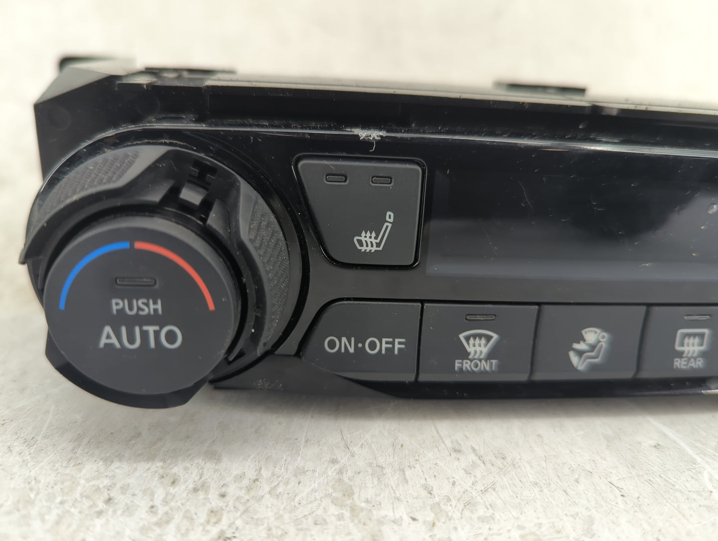 2024 Nissan Kicks Climate Control Module Temperature AC/Heater Replacement P/N:275005R01A PYM26105 5R01A Fits OEM Used Auto 