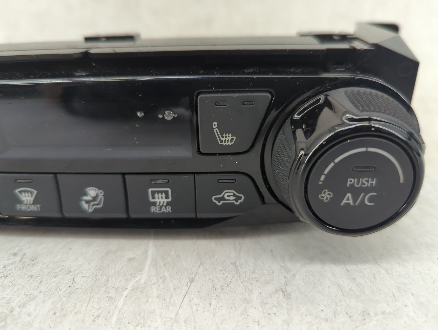 2024 Nissan Kicks Climate Control Module Temperature AC/Heater Replacement P/N:275005R01A PYM26105 5R01A Fits OEM Used Auto 
