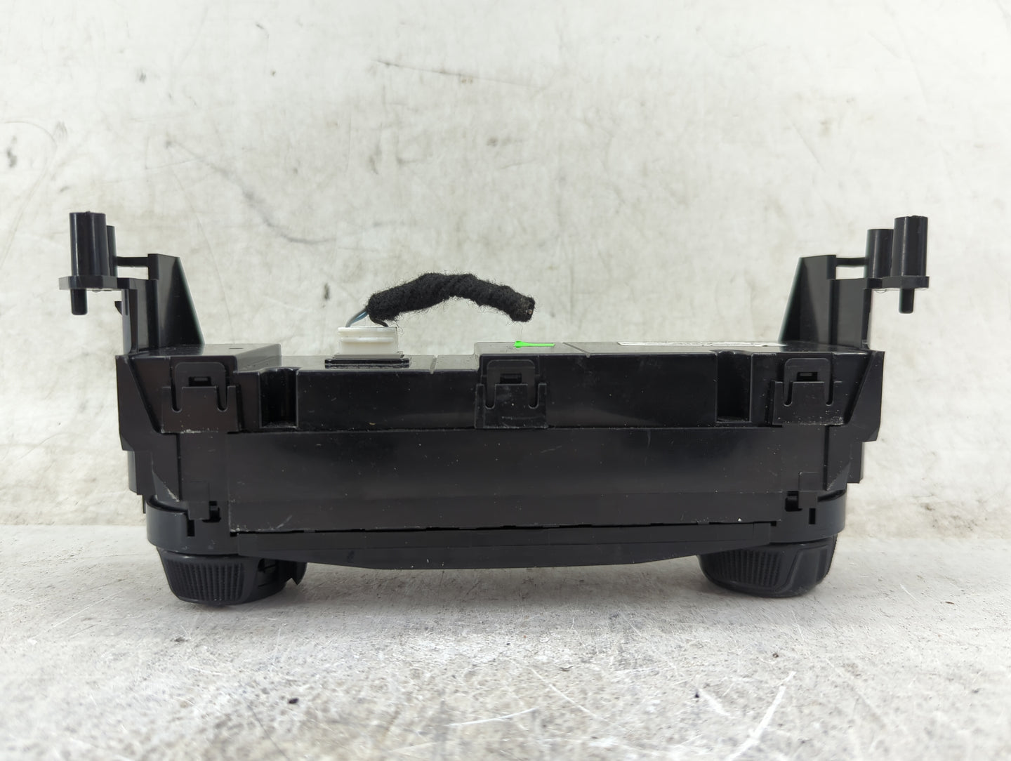 2024 Nissan Kicks Climate Control Module Temperature AC/Heater Replacement P/N:275005R00A Q3A12615 Fits OEM Used Auto Parts 