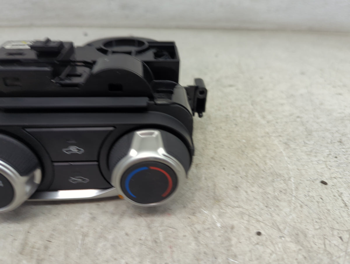 2024 Nissan Kicks Climate Control Module Temperature AC/Heater Replacement P/N:CU2 TCB602 Fits OEM Used Auto Parts - Oemused
