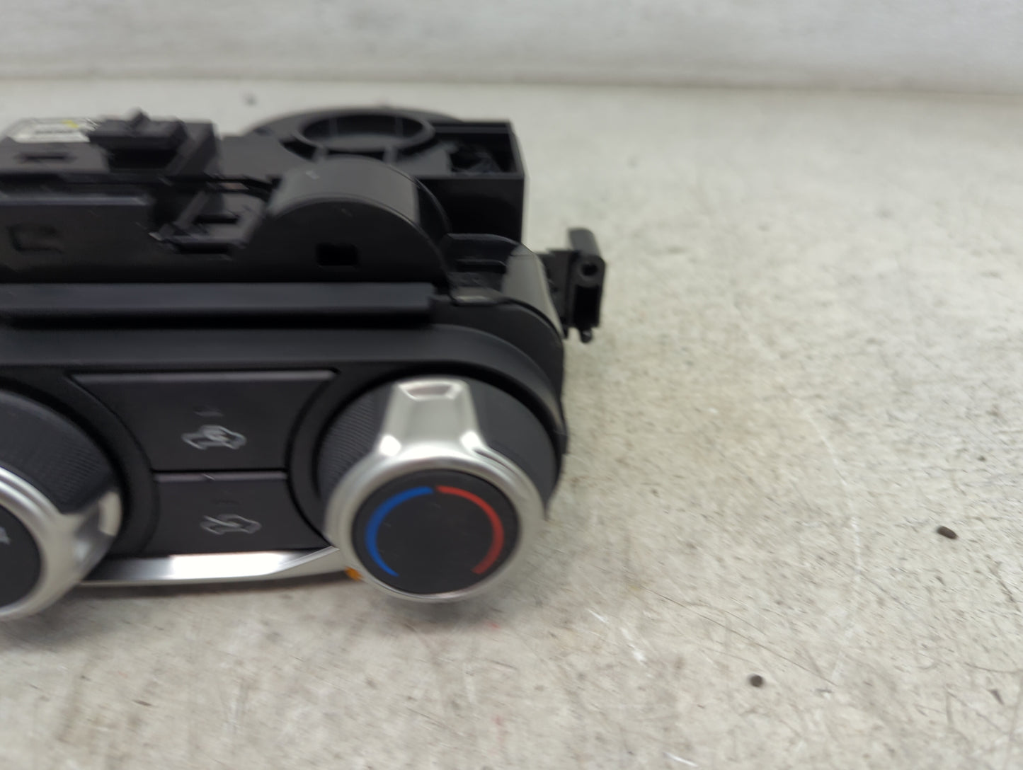 2024 Nissan Kicks Climate Control Module Temperature AC/Heater Replacement P/N:CU2 TCB602 Fits OEM Used Auto Parts - Oemused
