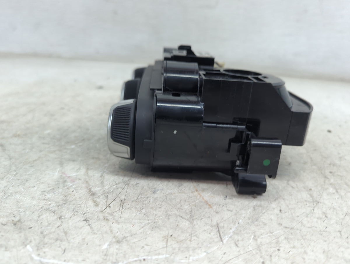 2024 Nissan Kicks Climate Control Module Temperature AC/Heater Replacement P/N:CU2 TCB602 Fits OEM Used Auto Parts - Oemused