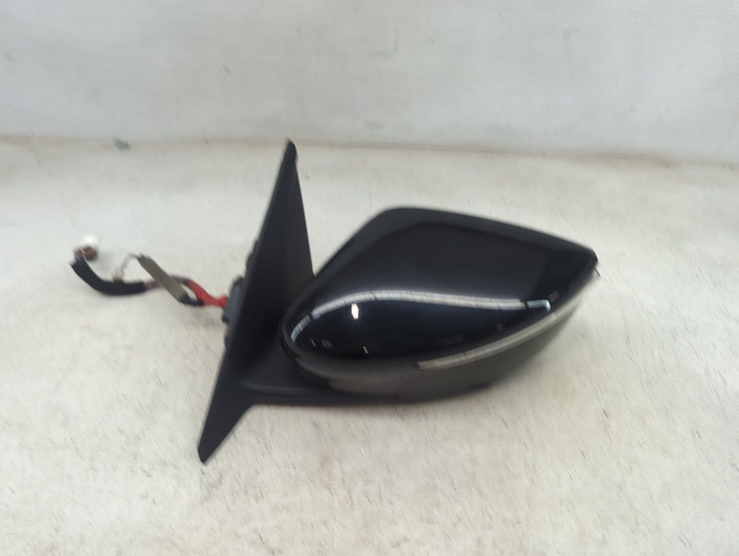 2018-2021 Nissan Kicks Driver Side View Mirror - Left Door Mirror OEM Used - Oemusedautoparts1.com
