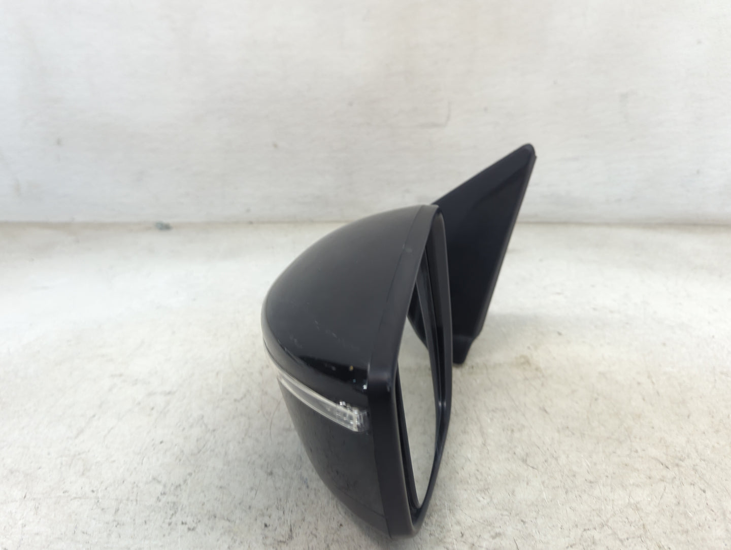 2018-2021 Nissan Kicks Driver Side View Mirror - Left Door Mirror OEM Used - Oemusedautoparts1.com