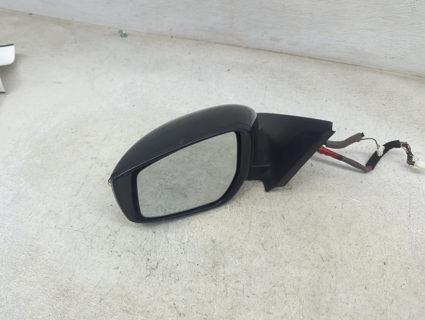 2018-2021 Nissan Kicks Driver Side View Mirror - Left Door Mirror OEM Used - Oemusedautoparts1.com