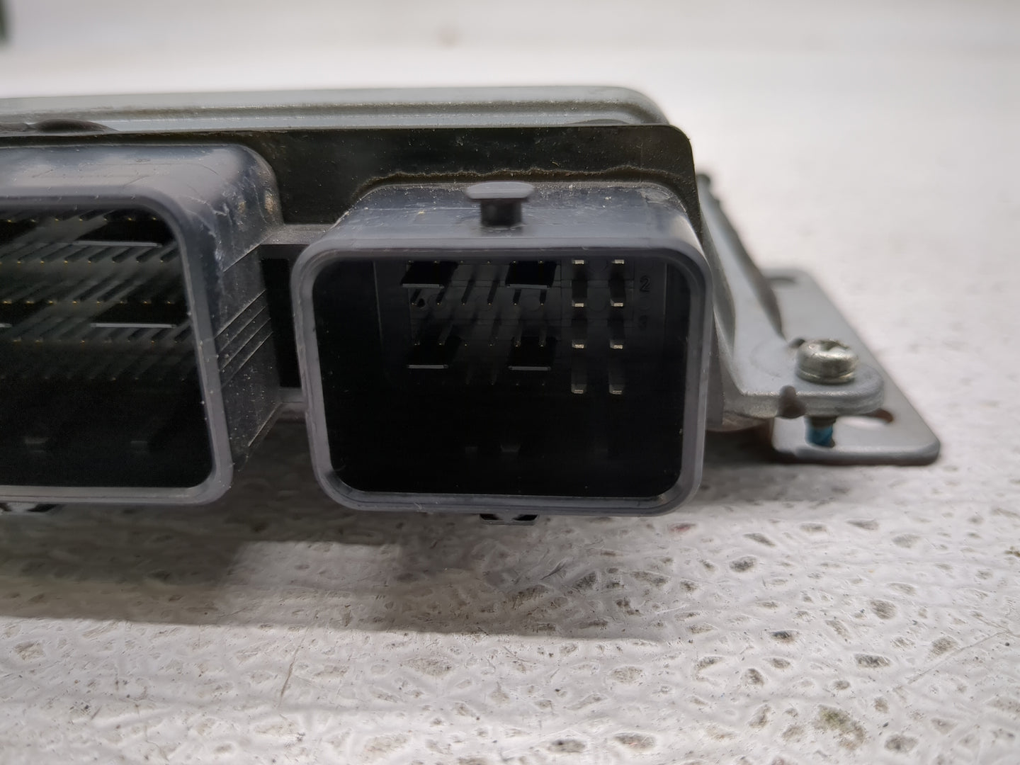 2020-2022 Nissan Murano PCM Engine Control Computer ECU ECM PCU OEM P/N:NEC033-637 Fits Fits 2020 2021 2022 OEM Used Auto Pa