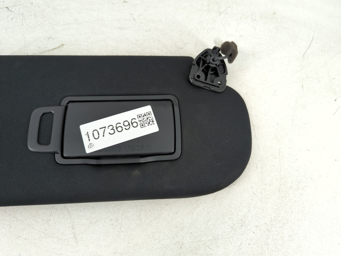 2022 Nissan Pathfinder Sun Visor Shade Replacement Passenger Right Mirror Fits OEM Used Auto Parts - Oemusedautoparts1.com