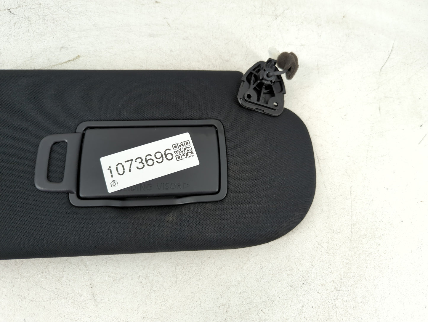 2022 Nissan Pathfinder Sun Visor Shade Replacement Passenger Right Mirror Fits OEM Used Auto Parts - Oemusedautoparts1.com