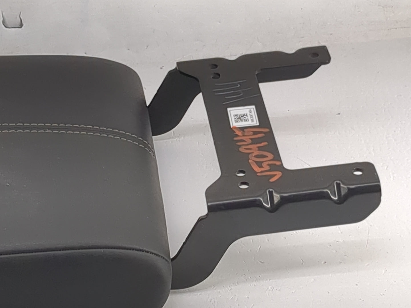 2024 Nissan Pathfinder Center Console Armrest Cover Lid P/N:969206TA0A Fits OEM Used Auto Parts - Oemusedautoparts1.com