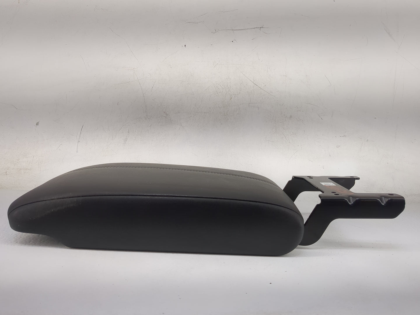 2024 Nissan Pathfinder Center Console Armrest Cover Lid P/N:969206TA0A Fits OEM Used Auto Parts - Oemusedautoparts1.com