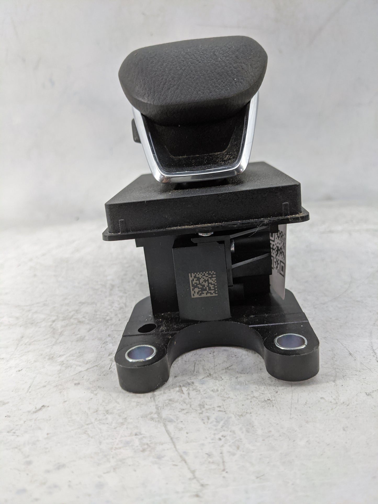 2024 Nissan Rogue Floor Console Assembly Shifter - Oemusedautoparts1.com