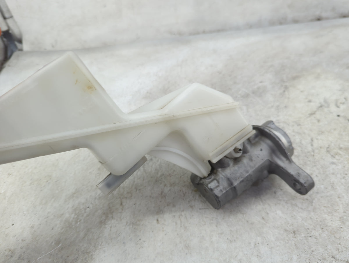 2021-2022 Nissan Rogue Brake Master Cylinder 1515643 - Oemusedautoparts1.com