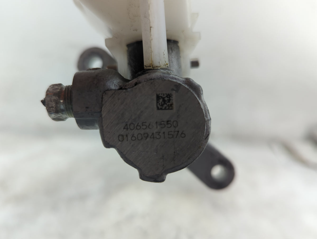 2021-2022 Nissan Rogue Brake Master Cylinder 1515643 - Oemusedautoparts1.com