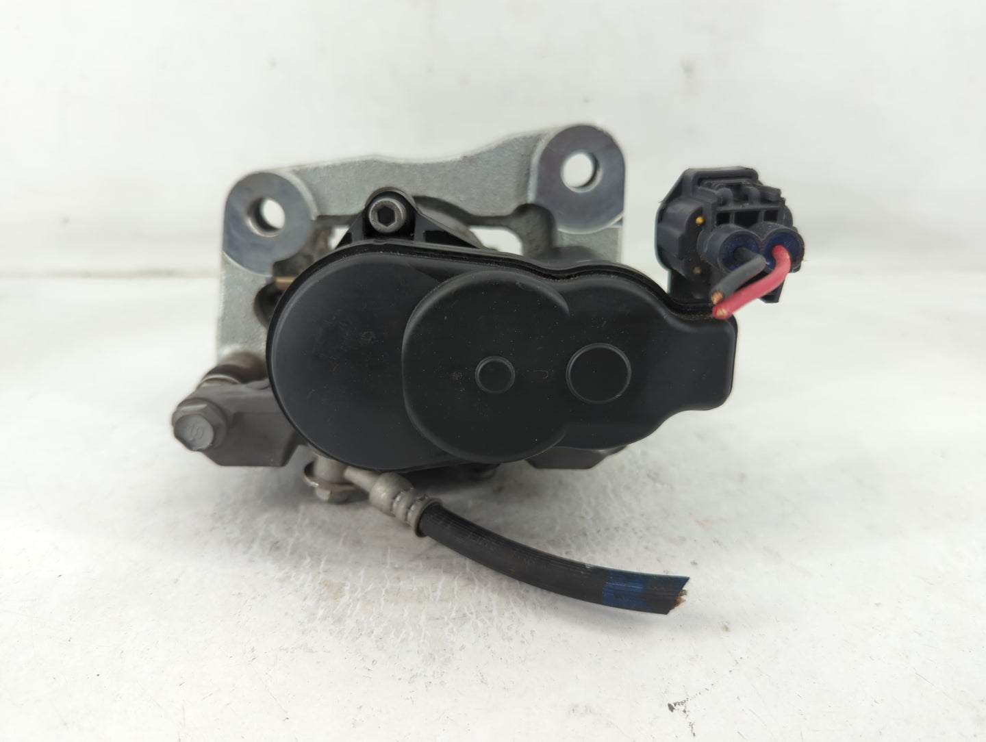 2024 Nissan Rogue Front Driver Left Brake Caliper - Oemusedautoparts1.com
