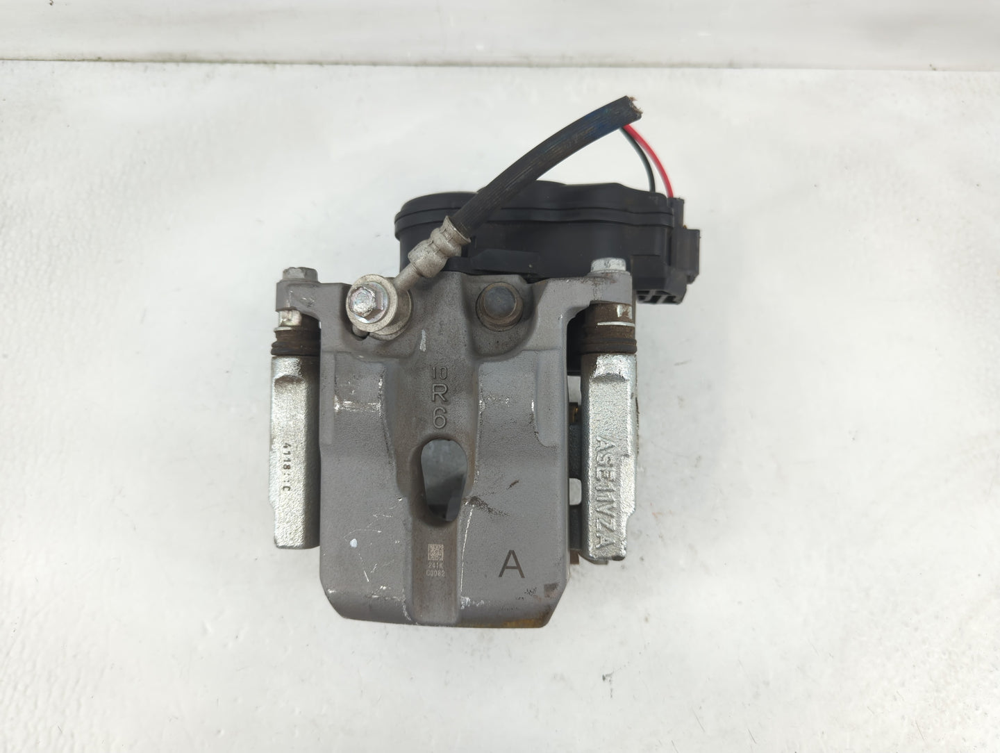 2024 Nissan Rogue Front Driver Left Brake Caliper - Oemusedautoparts1.com