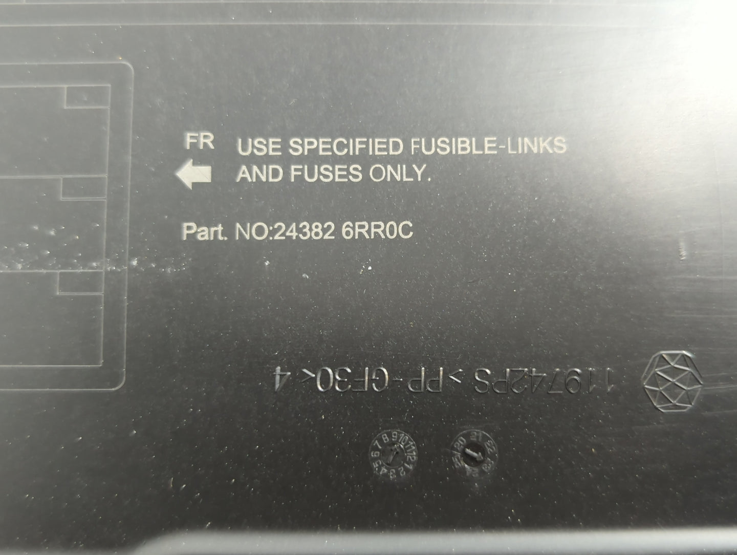2021-2022 Nissan Rogue Fusebox Fuse Box Panel Relay Module P/N:24382 6RR0C Fits Fits 2021 2022 OEM Used Auto Parts - Oemused