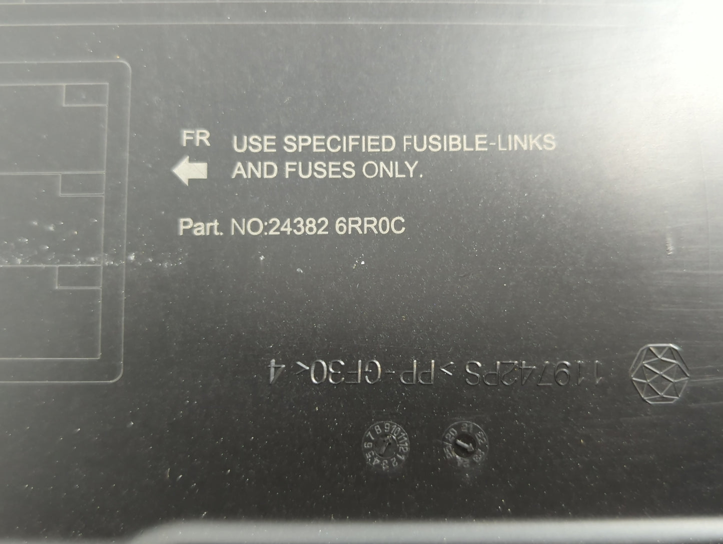 2021-2022 Nissan Rogue Fusebox Fuse Box Panel Relay Module P/N:24382 6RR0C Fits Fits 2021 2022 OEM Used Auto Parts - Oemused