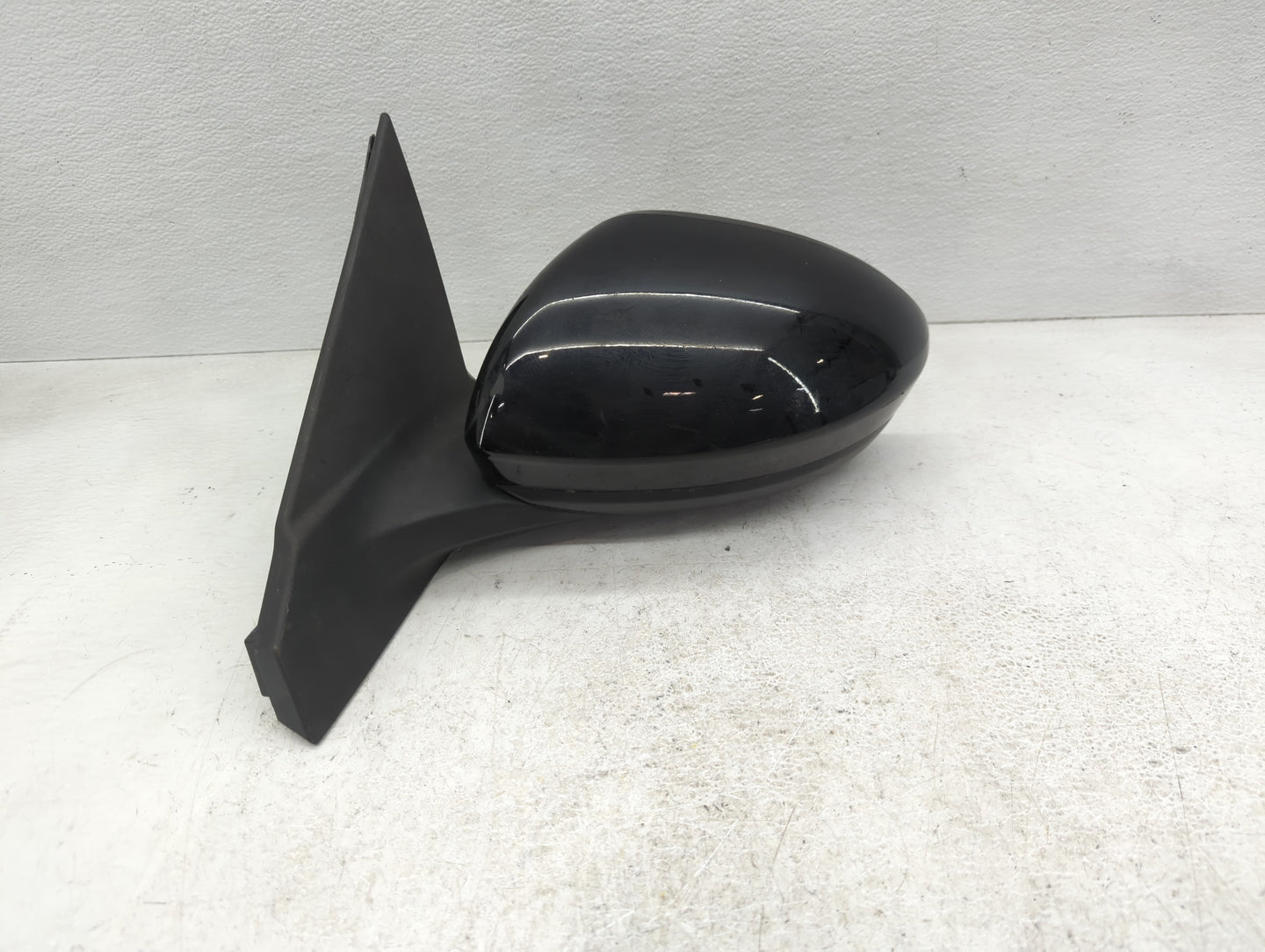 2020-2022 Nissan Sentra Driver Side View Mirror - Left Door Mirror OEM Used - Oemusedautoparts1.com