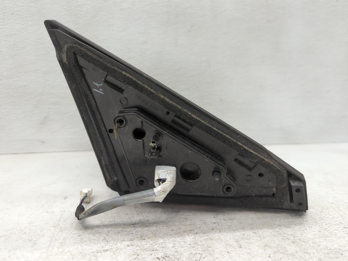 2020-2022 Nissan Sentra Driver Side View Mirror - Left Door Mirror OEM Used - Oemusedautoparts1.com