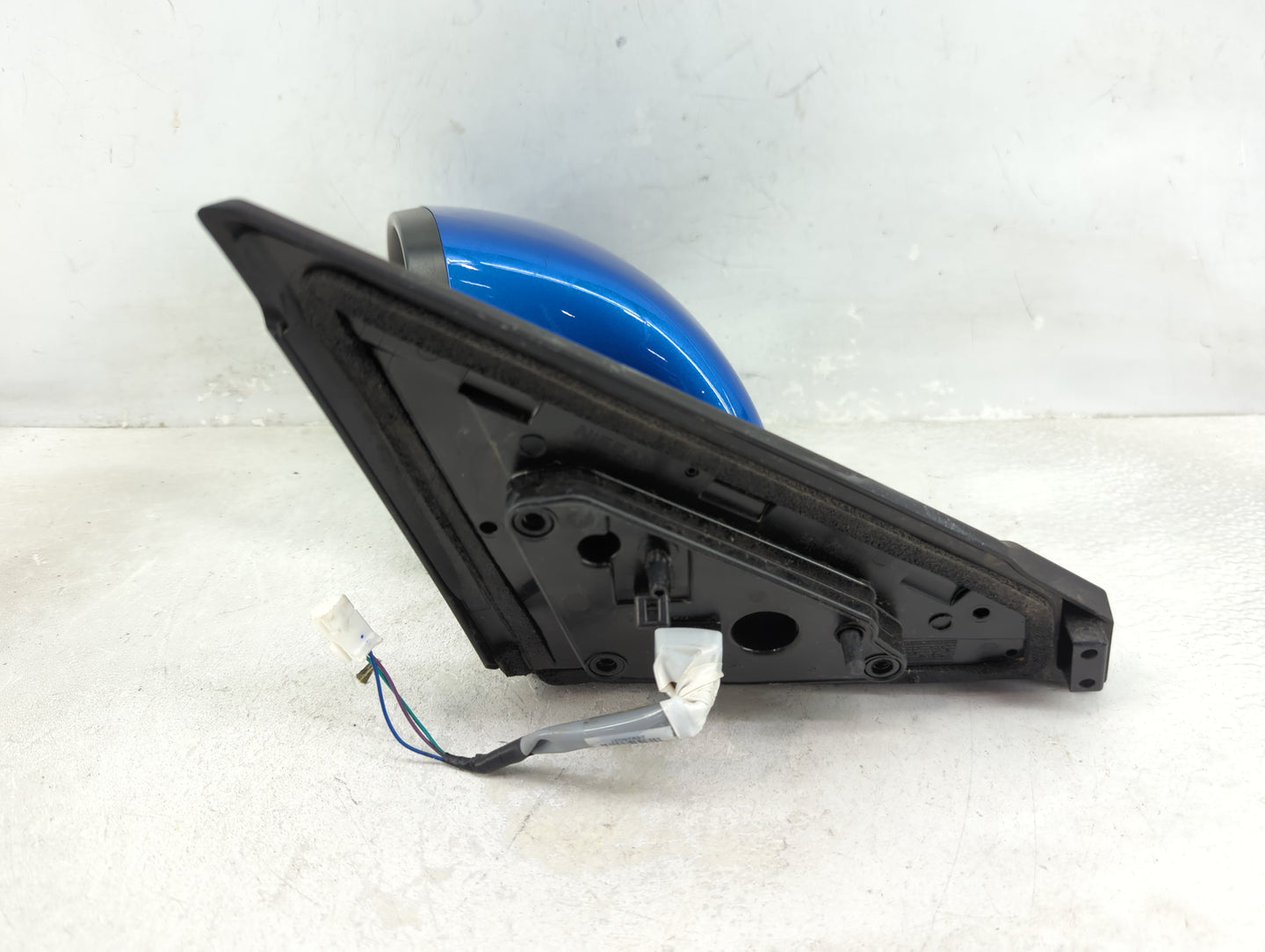 2020-2022 Nissan Sentra Driver Side View Mirror - Left Door Mirror OEM Used - Oemusedautoparts1.com