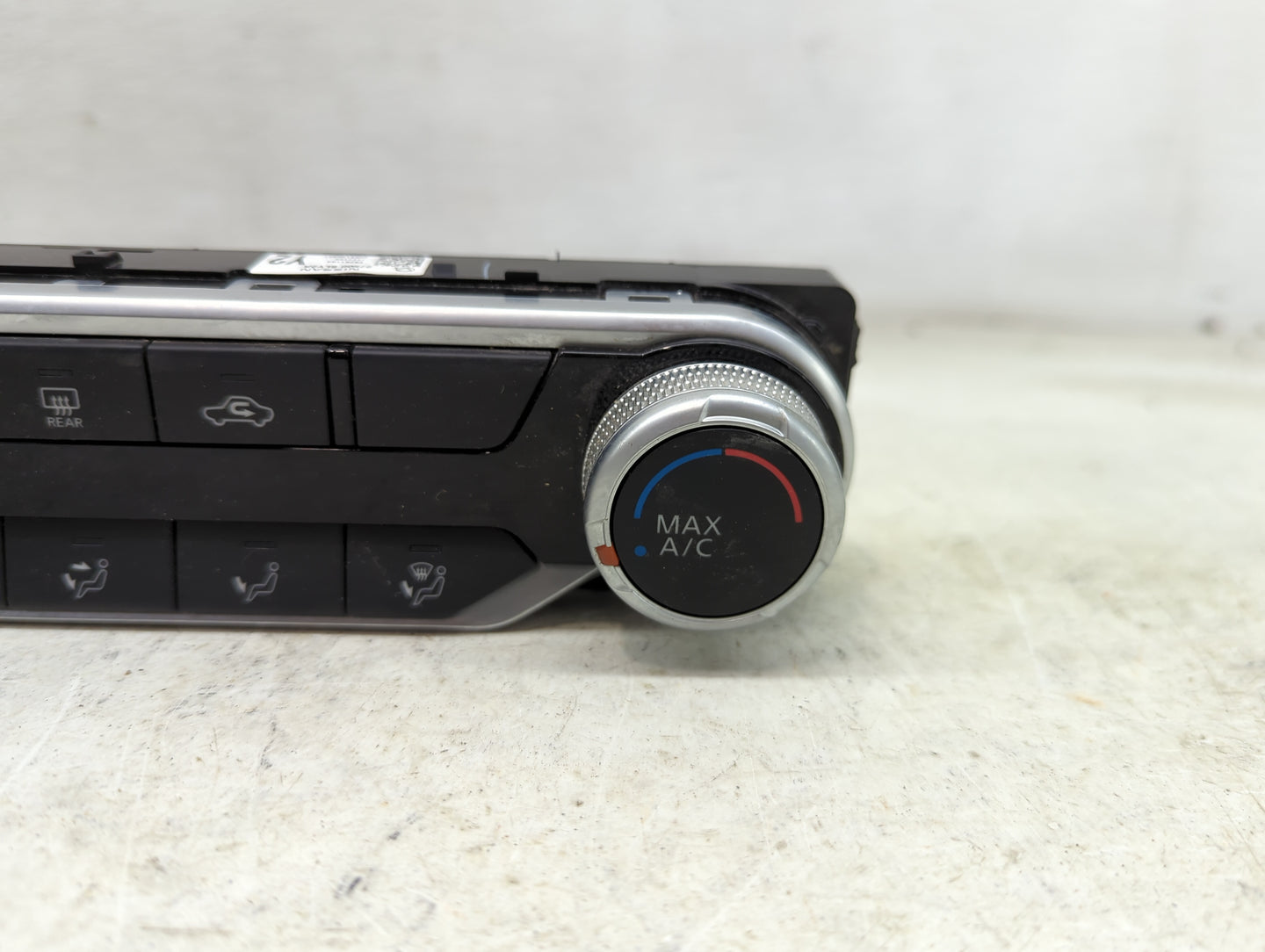 2024 Nissan Sentra Climate Control Module Temperature AC/Heater Replacement P/N:27500 6LY2A Fits OEM Used Auto Parts - Oemus
