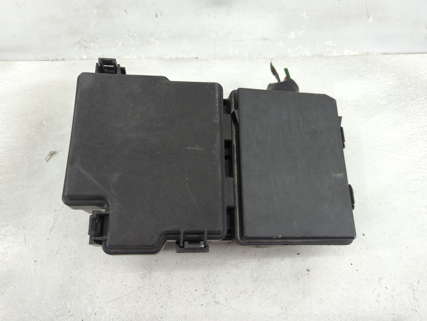 2020-2022 Nissan Sentra Fusebox Fuse Box Panel Relay Module P/N:24371 6LY0A Fits Fits 2020 2021 2022 OEM Used Auto Parts - O