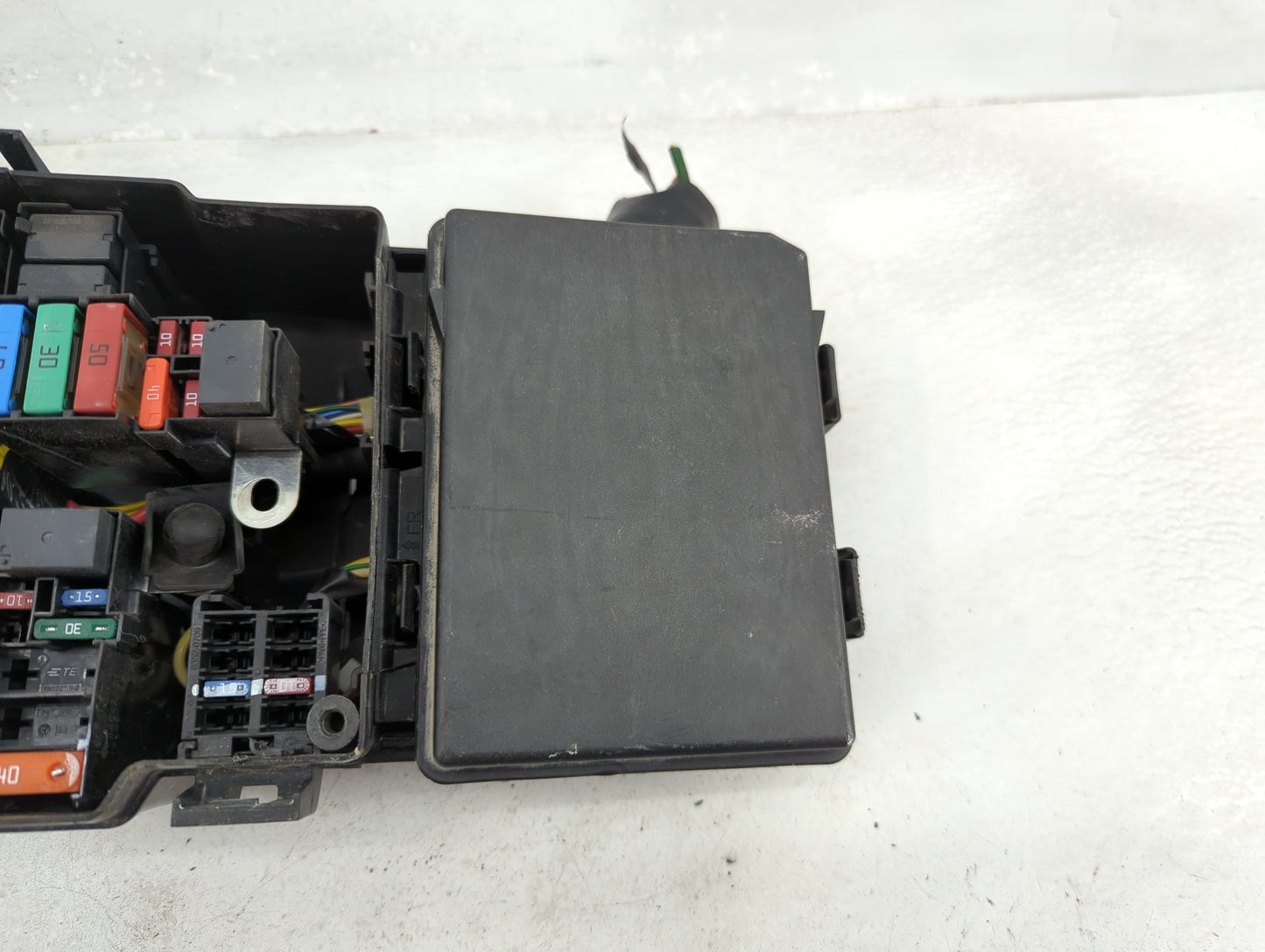 2020-2022 Nissan Sentra Fusebox Fuse Box Panel Relay Module P/N:24371 6LY0A Fits Fits 2020 2021 2022 OEM Used Auto Parts - O