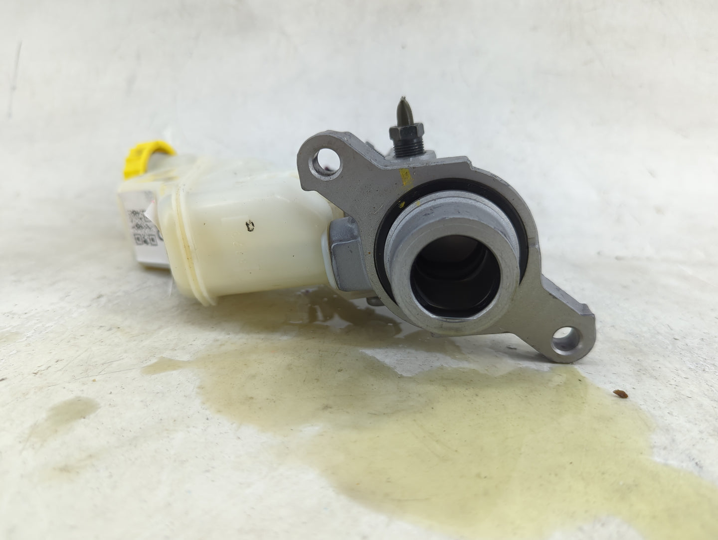 2022-2022 Nissan Sentra Brake Master Cylinder 1490573 - Oemusedautoparts1.com